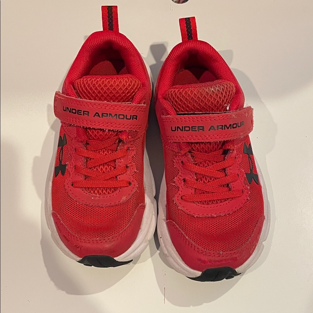 Under Armour Toddler Red Sneakers 11c